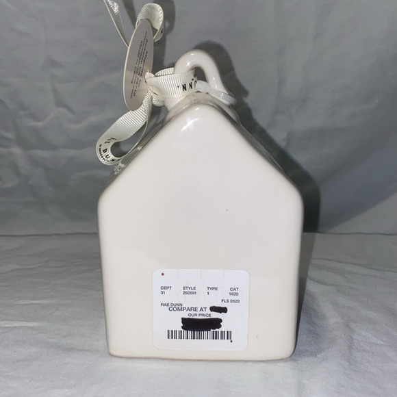 NWT Rae Dunn “Salt” salt pig, missing little wooden spoon. Shaped likes a house. - Picture 4 of 5